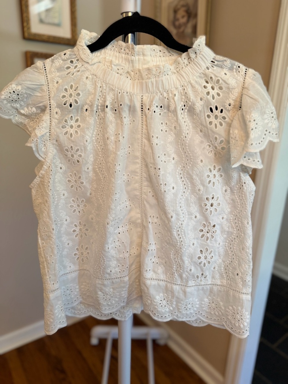 Jennifer Grace White Eyelet Cotton Flutter Sleeve Blouse